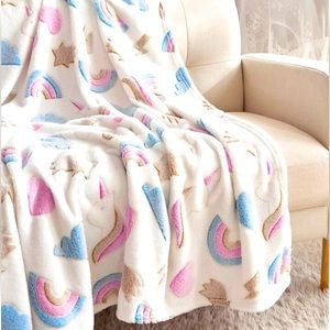 {NEW} Small Pet Glow-In-The-Dark Rainbow Unicorn Blanket
